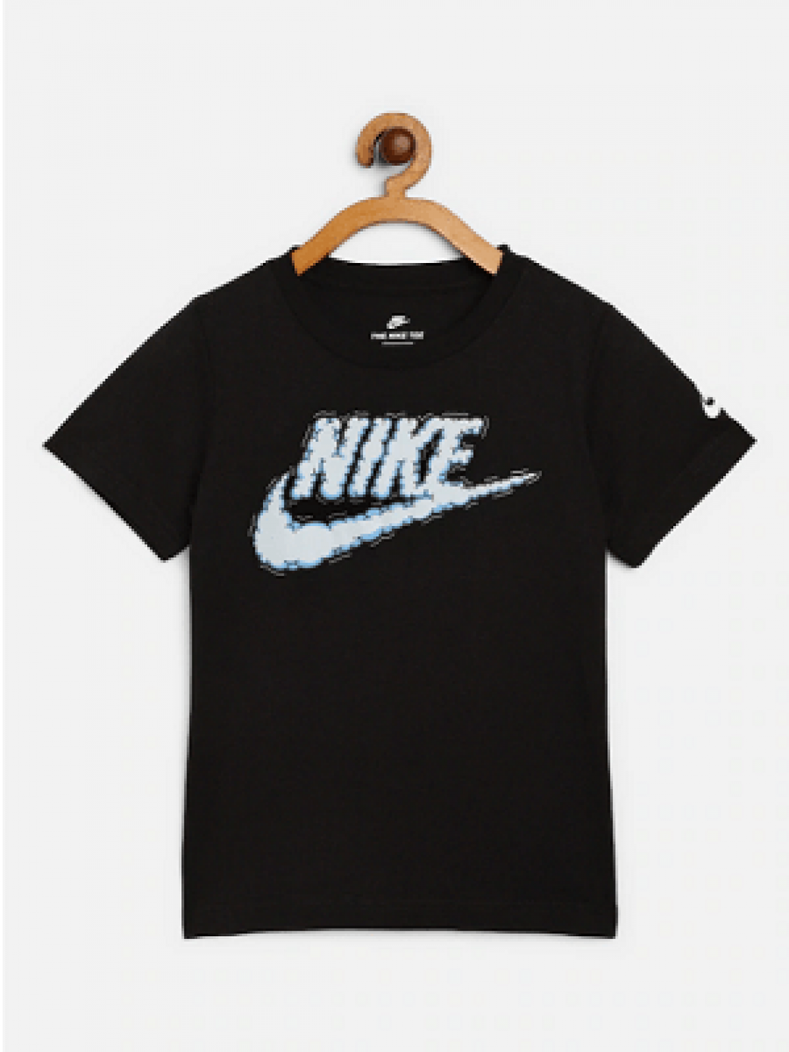 21 Best TShirt Brands In India For Men 2022 GrabOn