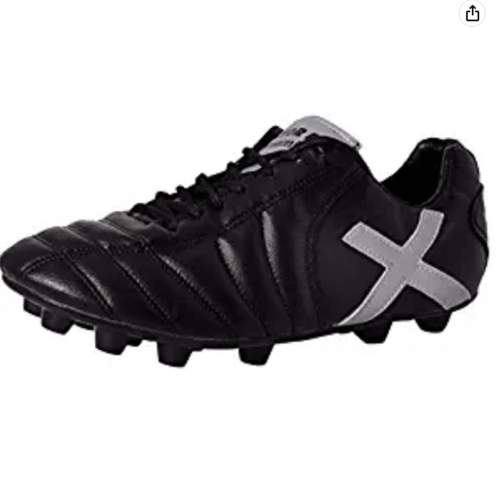 18 Best Football Shoes in India